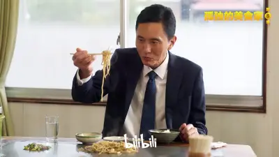 两个女生炒菜视频剧照2